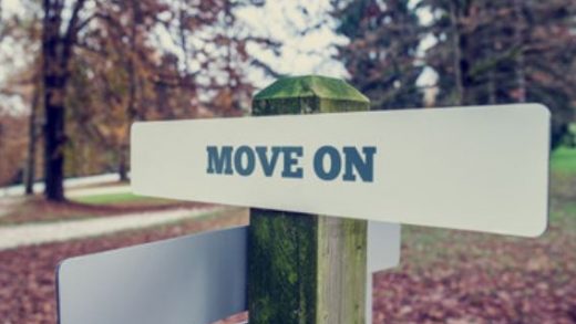 Susah Move On? 9 Cara Ini Bisa Bikin Kamu Cepat Move On Dari Si Dia